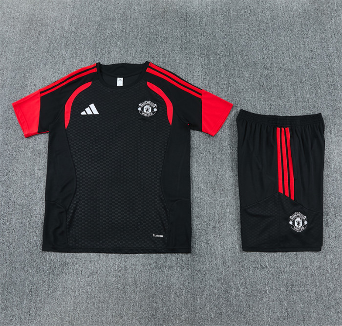 26/27 Manchester United Short sleeve training suit black