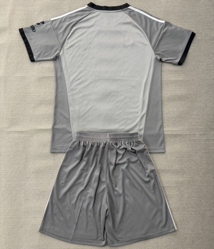 26/27 Aston Villa goalkeeper Adult Set grey