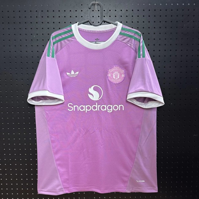 26/27 Manchester United goalkeeper football jersey