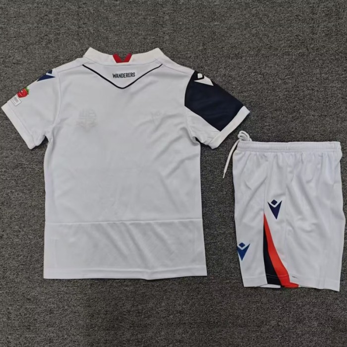 26/27 Bolton home kids kit