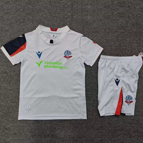 26/27 Bolton home kids kit
