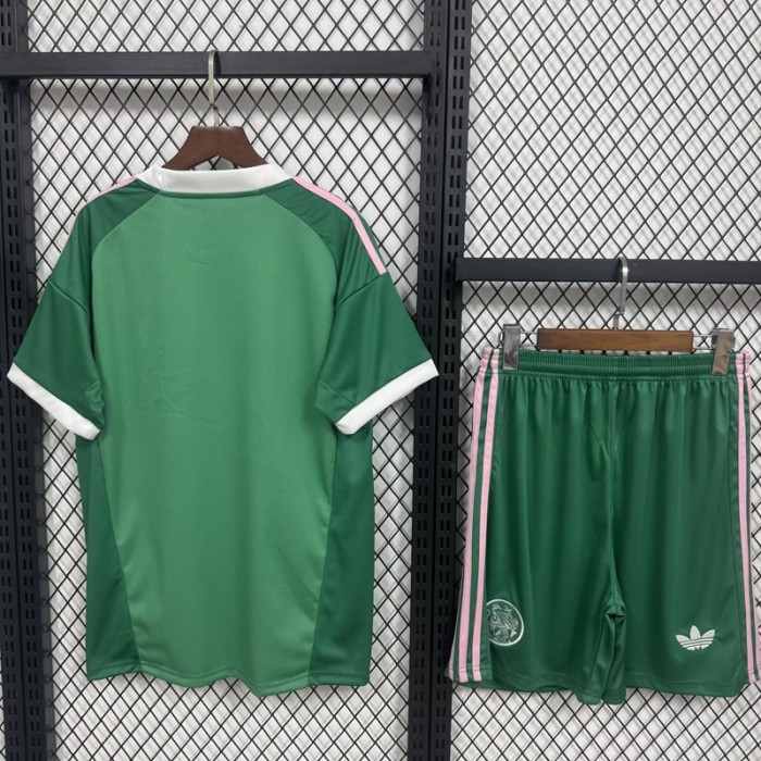 26/27 Ajax goalkeeper Adult Set green