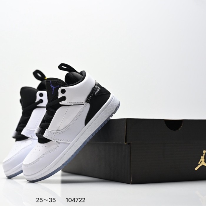 Jordan Fadeaway's basketball kids shoes