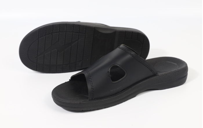 Anti static Pu thickened wear-resistant anti slip soft sole black dust-free two hole slippers