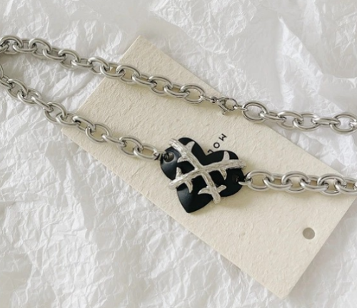 Ladies and Husband Heart-to-heart Necklace