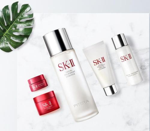 SK-II 13-piece Complete Skincare Set/for 520 Valentine's Day/ Shop our bestsellers and reveal radiant, youthful skin. Japanese exclusive ingredient, PITERA™, which hydrates, softens and rejuvenates skin.