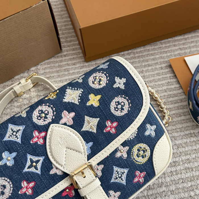 Women's Flap Hobo Shoulder Bag Crossbody Messenger Bags Baguette Bag For Daily Use