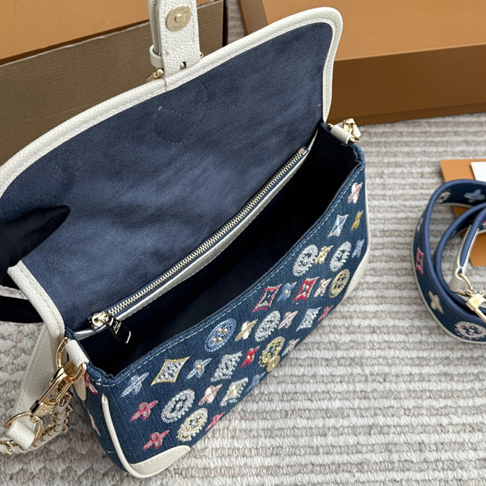 Women's Flap Hobo Shoulder Bag Crossbody Messenger Bags Baguette Bag For Daily Use
