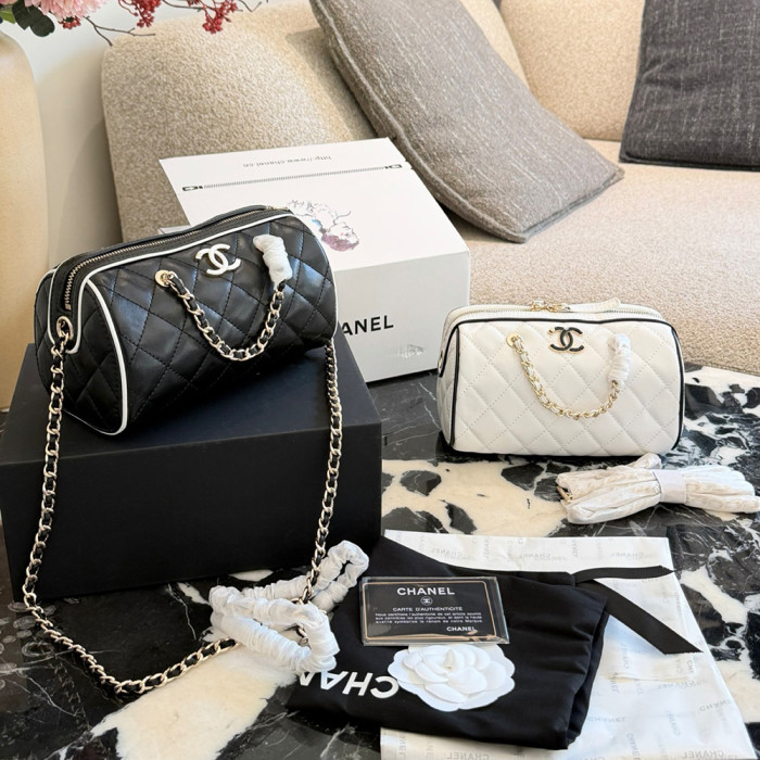 Women Quilted Leather Shoulder Bag Crossbody Bowling Bag Hobo Shopping Bag Vanity Bag Handbags