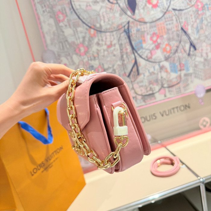 Women's Flap Messenger Compact Crossbody Bag Chain Shoulder Bag Everyday Shopping Bag Handbags