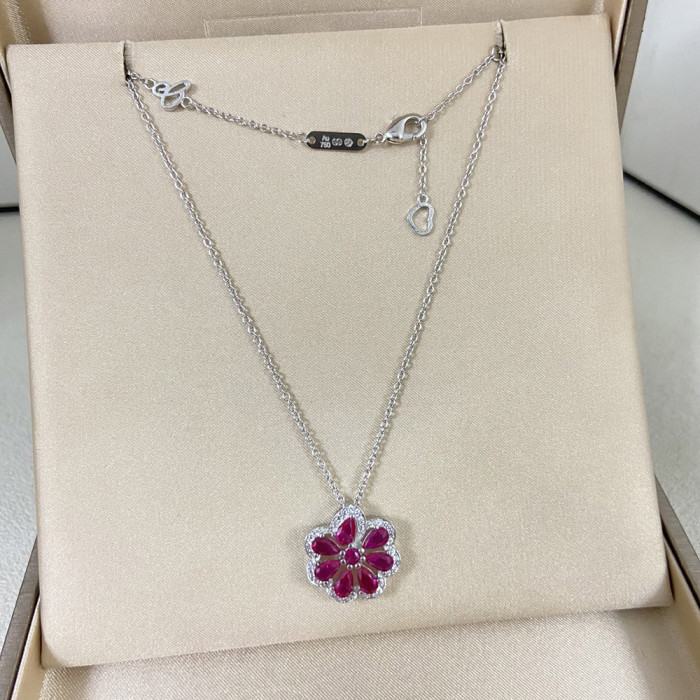 Women's Fashion Classic Pendant Necklace Versatile Accessory
