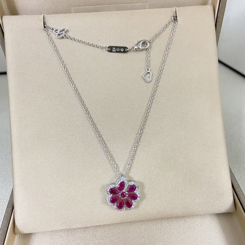 Women's Fashion Classic Pendant Necklace Versatile Accessory