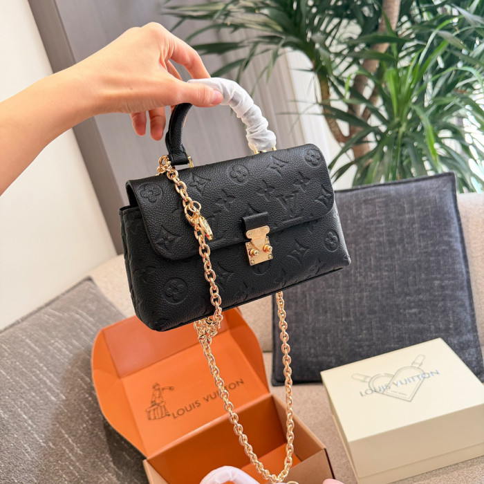 Women's Flap Messenger Compact Crossbody Bag Chain Shoulder Bag Everyday Shopping Bag Handbags