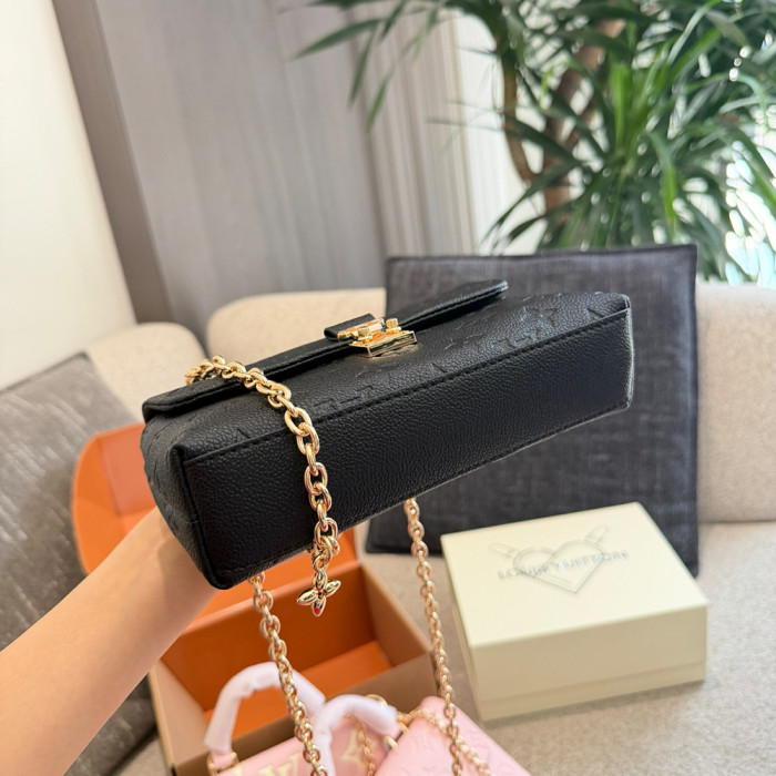 Women's Flap Messenger Compact Crossbody Bag Chain Shoulder Bag Everyday Shopping Bag Handbags