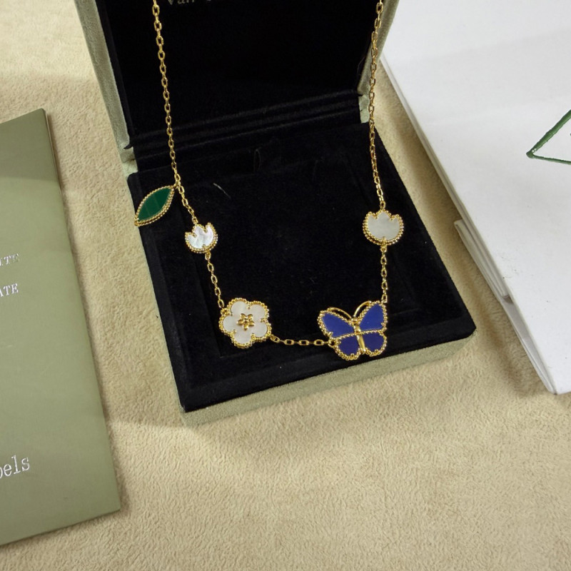 Women's Fashion Classic Pendant Necklace Chain Versatile Accessory
