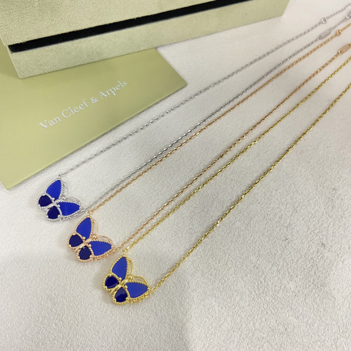 Women's Fashion Classic Pendant Necklace Versatile Accessory