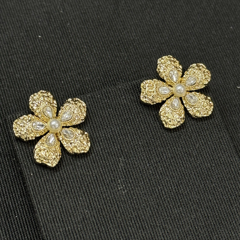 Women's Fashion Classic ear studs Dangle earrings Earwear Versatile Accessory
