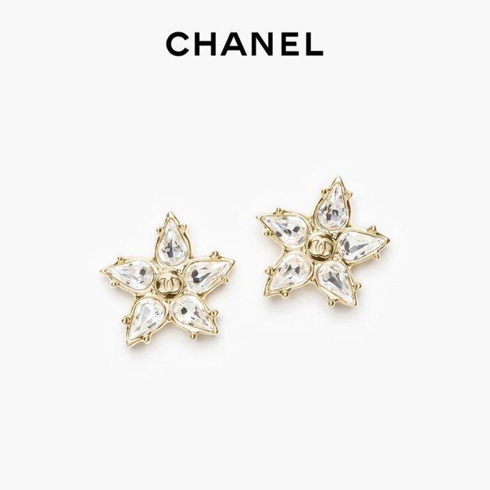 Women's Fashion Classic ear studs Dangle earrings Earwear Versatile Accessory