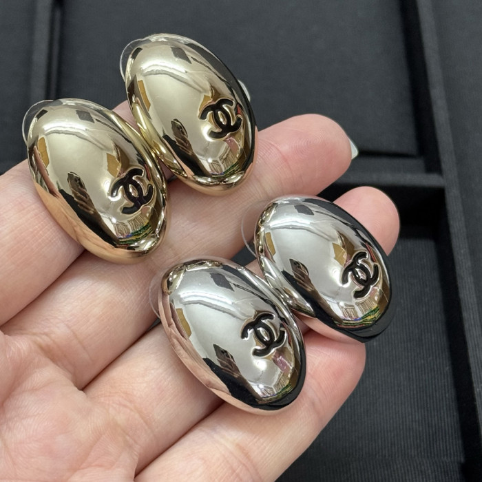 Women's Fashion Classic ear studs Dangle earrings Earwear Versatile Accessory