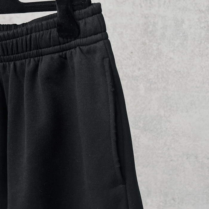Women Men Breathable Elastic Waist Casual Shorts Mid-length Bottoms Loose Fit Shorts For Daily Wear Unisex