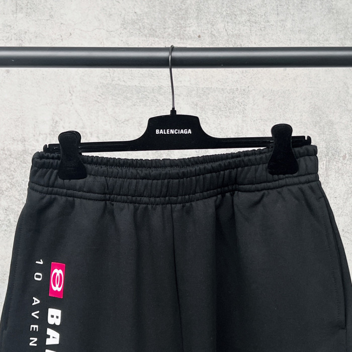 Women Men Breathable Elastic Waist Casual Shorts Mid-length Bottoms Loose Fit Shorts For Daily Wear Unisex