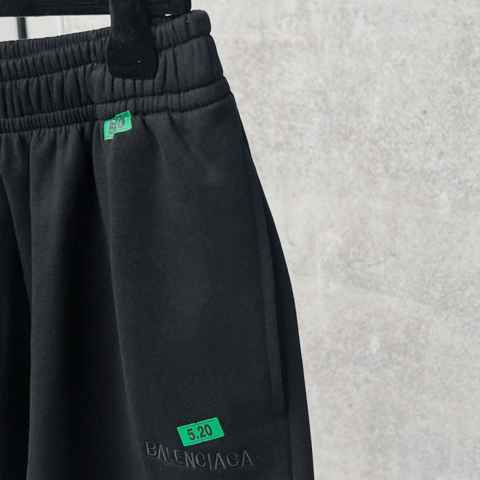 Women Men Breathable Elastic Waist Casual Shorts Mid-length Bottoms Loose Fit Shorts For Daily Wear Unisex