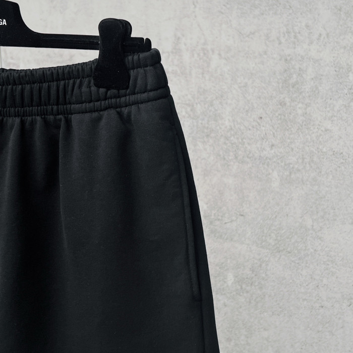 Women Men Breathable Elastic Waist Casual Shorts Mid-length Bottoms Loose Fit Shorts For Daily Wear Unisex