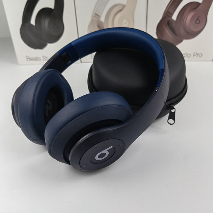 Wireless Bluetooth Headphones Foldable Lightweight Headset