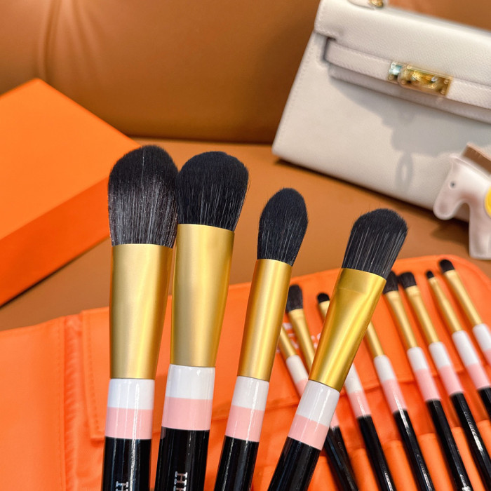 Women's Portable Soft Bristle Makeup Brush Set With Storage Pouch Facial Cosmetic Tools Kit Beauty Brush Set For Daily Makeup