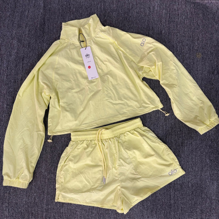 Women's Matching Sport Two Piece Set Windbreaker Sports Jackets Short Pants Running Shorts Sportswear