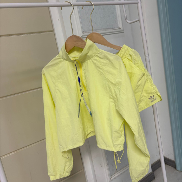 Women's Matching Sport Two Piece Set Windbreaker Sports Jackets Short Pants Running Shorts Sportswear