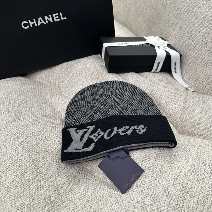 Men Women Beanie Hat Winter Wool Knitted Baggy Pull On Soft Caps