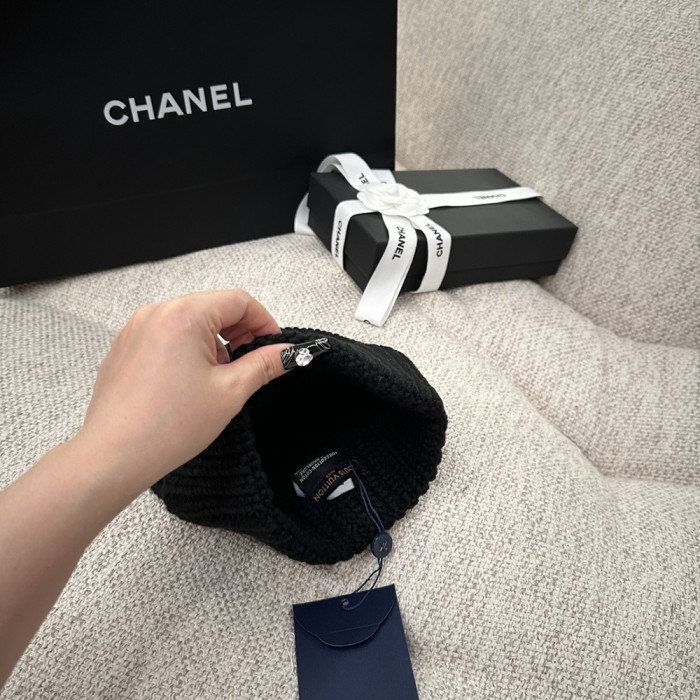 Men Women Beanie Hat Winter Wool Knitted Baggy Pull On Soft Caps