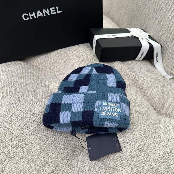 Men Women Beanie Hat Winter Wool Knitted Baggy Pull On Soft Caps