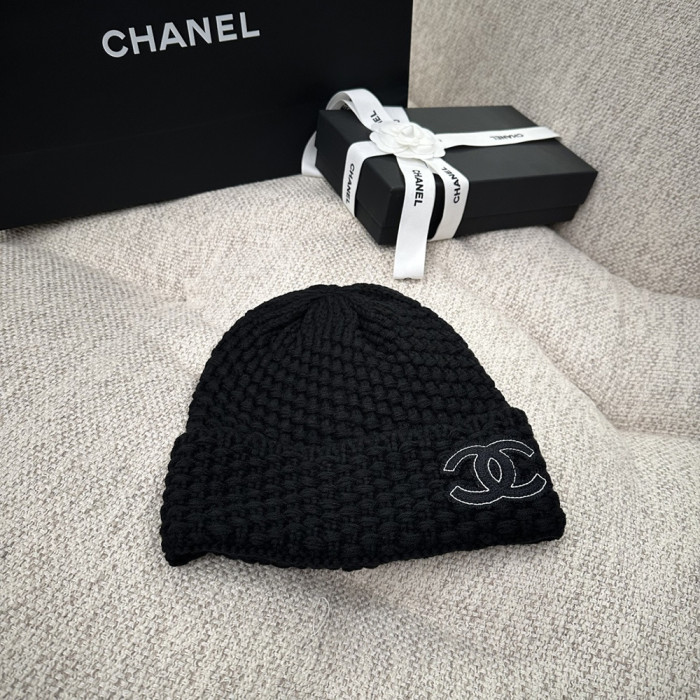 Women Men Beanie Hat Winter Wool Knitted Baggy Pull On Soft Caps