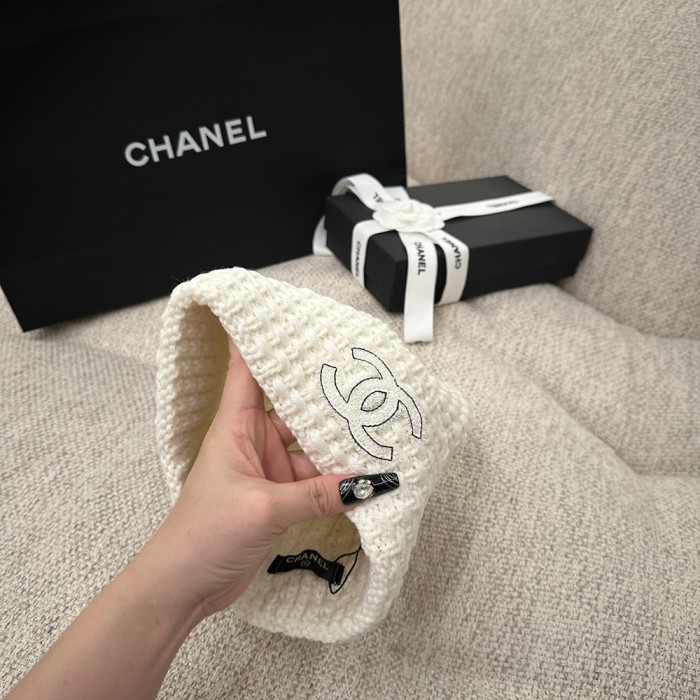 Women Men Beanie Hat Winter Wool Knitted Baggy Pull On Soft Caps