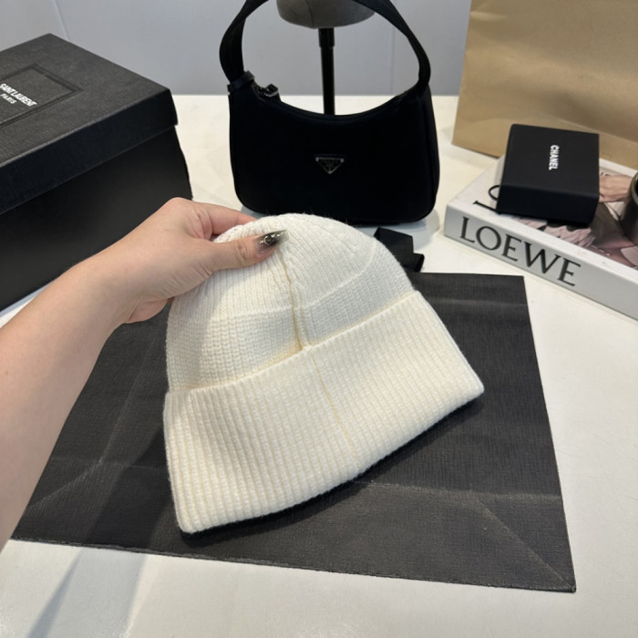 Men Women Beanie Hat Winter Wool Knitted Baggy Pull On Soft Caps