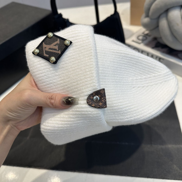 Men Women Beanie Hat Winter Wool Knitted Baggy Pull On Soft Caps