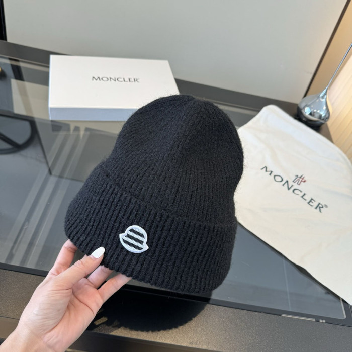 Men Women Beanie Hat Winter Wool Knitted Baggy Pull On Soft Caps