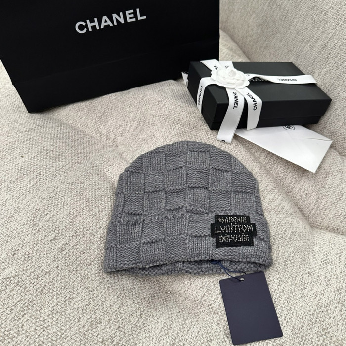 Men Women Beanie Hat Winter Wool Knitted Baggy Pull On Soft Caps