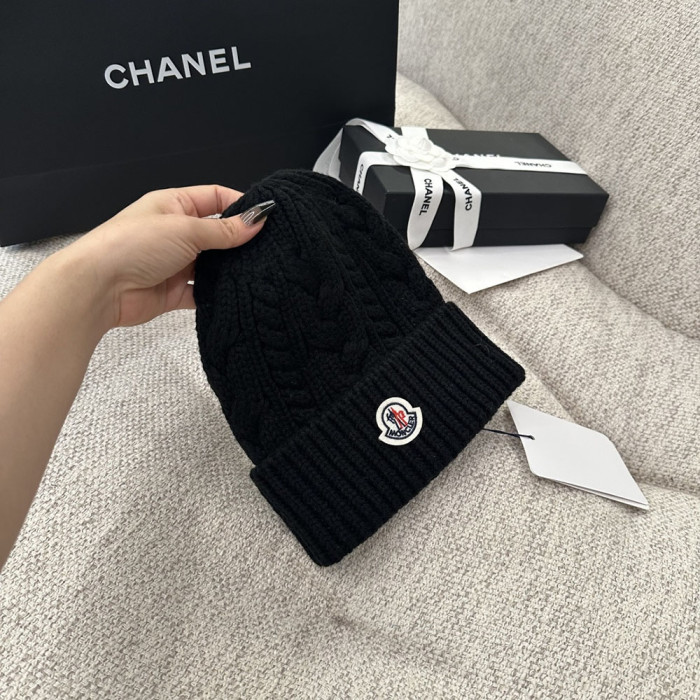 Men Women Beanie Hat Winter Wool Knitted Baggy Pull On Soft Caps