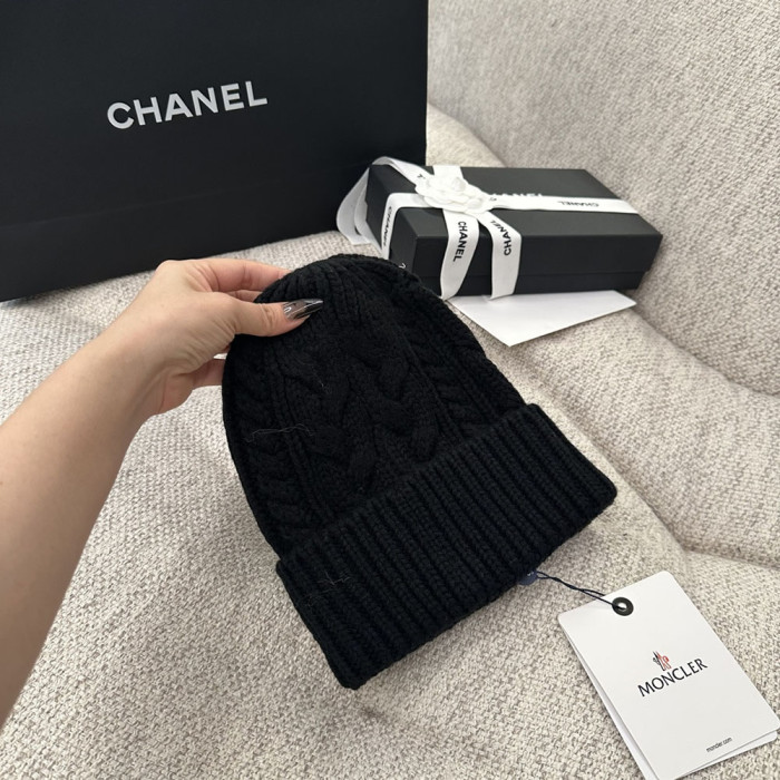 Men Women Beanie Hat Winter Wool Knitted Baggy Pull On Soft Caps