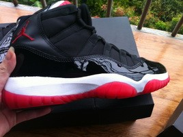 Authentic jordan 11 bred  man shoes(Christmas sale !)