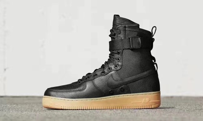 Authentic Nike Special Field Air Force 1 Black