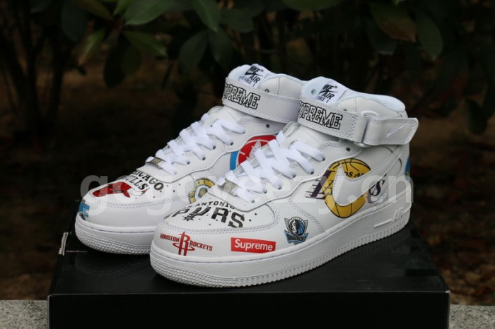 Authentic Supreme x NBA x Nike Air Force 1 Mid White