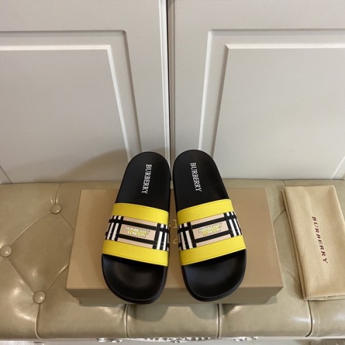 Burberry men slippers AAA-030