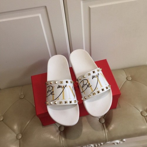 VT Men slippers AAA-082