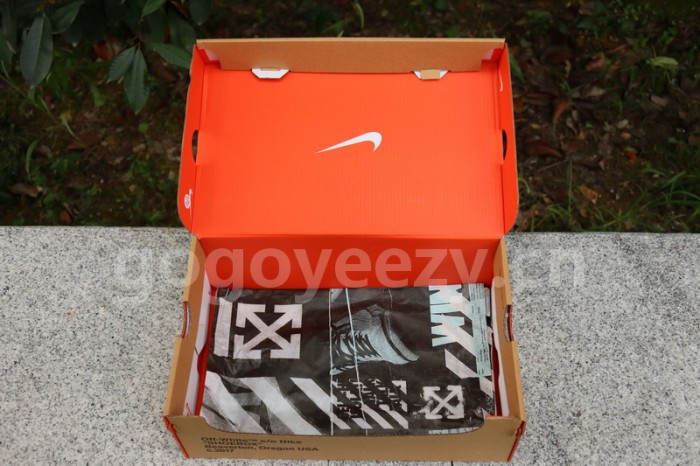 Authentic OFF-WHITE x Nike Zoom Fly Mercurial Flyknit Black