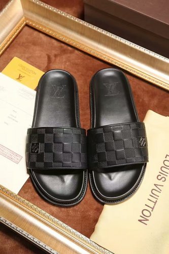 LV men slippers AAA(38-46)-113
