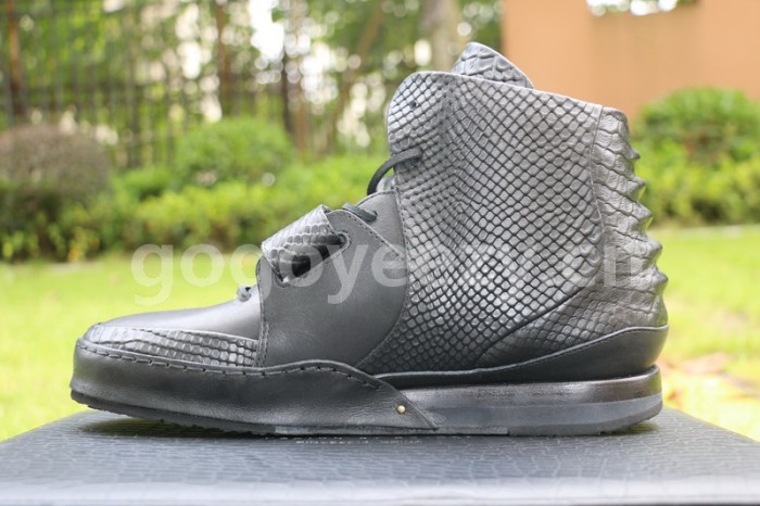 Authentic Yeezy 2 HeyDay Design Black